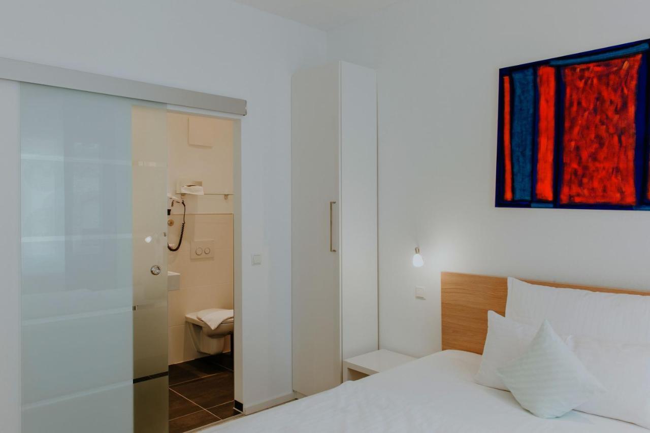 Hotel Barbarossa Karlsruhe Stadtmitte Luaran gambar